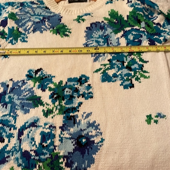 Adrienne Vittadini vintage sweater - Picture 6 of 7